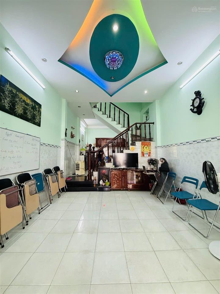 Bán nhà khu vip  tân phú 3 tầng hẻm ô tô quay đầu  chỉ 6ty