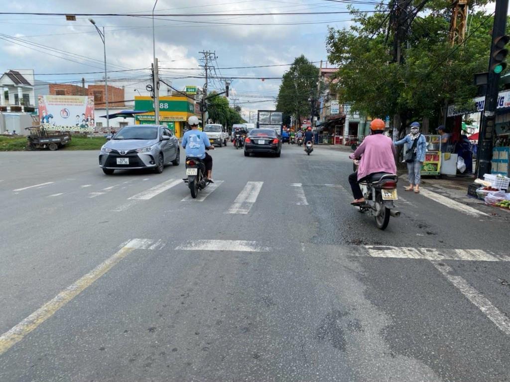 Bán Đất Mặt Tiền Đường Thông Buôn Bán Kinh Doanh