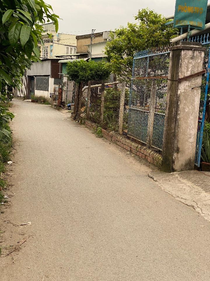 Bán Đất  Ngộp  Giá Tốt Nhất Khu Vực. Thổ Cư, Xây Dựng Tự Do. Chỉ 1Tỷ 450tr