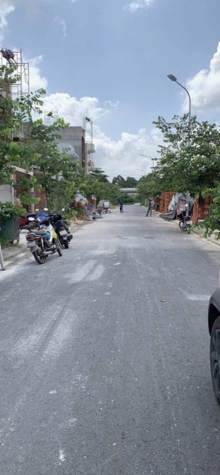 Cần Bán Nhà 3mặt tiền đường Phường Biên Hoà ( Phường Bửu Hoà Cũ)