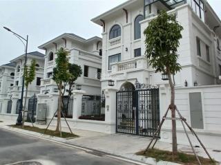 Bán biệt thự vườn cam căn góc, đường 20,5m, diện tích 200m2. giá 160tr/m2