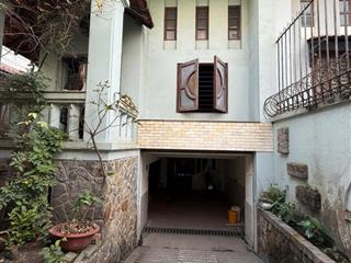 Biệt thự khu cao lỗ q8. gần ngay tttm parc mall, vị trí thuận tiện di chuyển qua các quận trung tâm