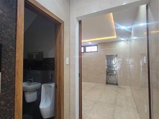 Nhà 5 tầng nguyễn hữu thọ ở và kinh doanh