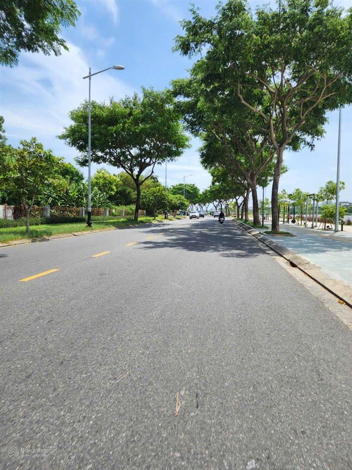 Lô đôi siêu hiếm trục thăng long view trực diện sông