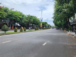 Đất đường cách mạng tháng 8 ngang 20m hiếm