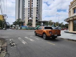 Lô góc ngã tư nguyễn lộ trạch đường 7.5m