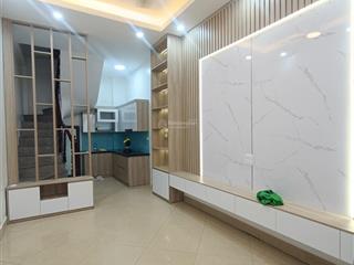 Siêu phẩm văn chương  nhà mới  10m ô tô  cạnh hồ  chỉ 6.8 tỷ