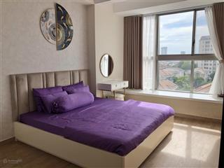 Cho thuê căn hộ midtown 2pn view biệt thự thoáng mát đầy đủ nội thất chỉ 25tr.  lan 0906 743 ***