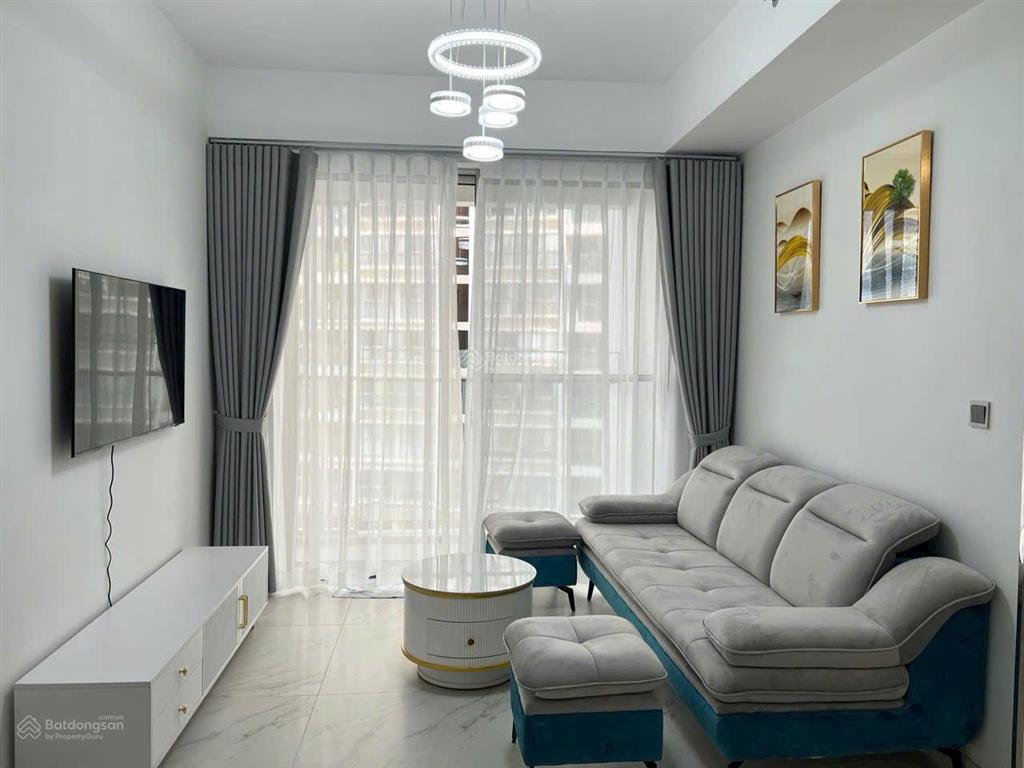 Bán nhanh căn hộ midtown 2pn giá 9,4 tỷ all in full nội thất view đông nam.  lan 0906 743 ***