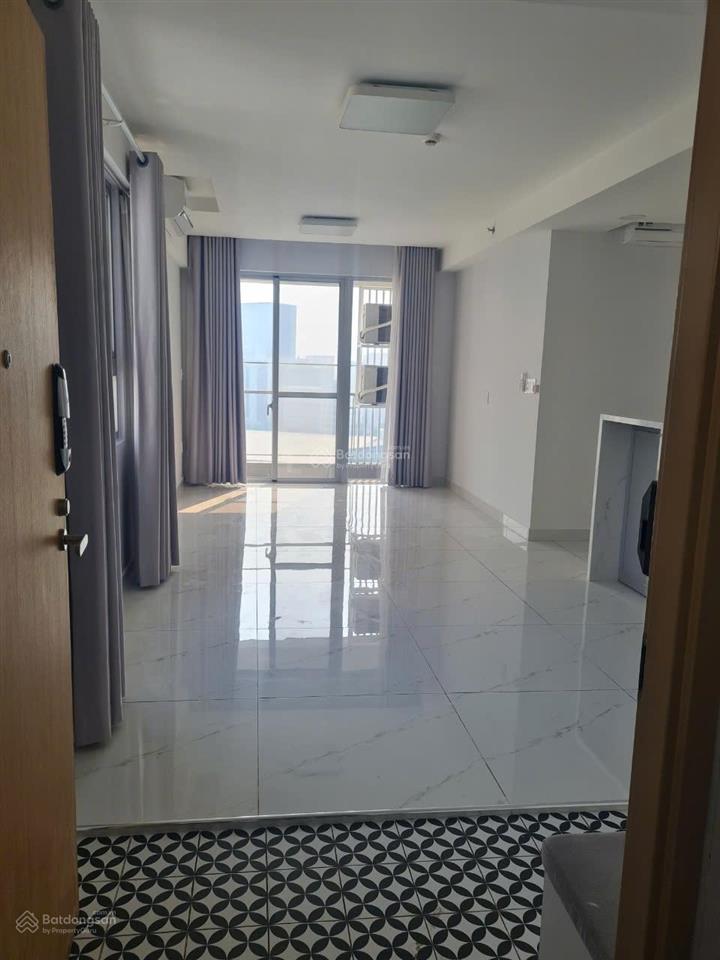 Bán căn hộ scenic  giá 9,2 tỷ hàng hiếm 3pn, 97m², có ban công  có ô xe hầm.  lan 0906 743 ***