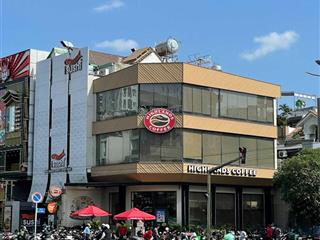 Hàng kín.góc 3 mặt tiền calmette + lê thị hồng gấm quận 1 (8x20m) 2 tầng hđt 250 triệu giá 60 tỷ