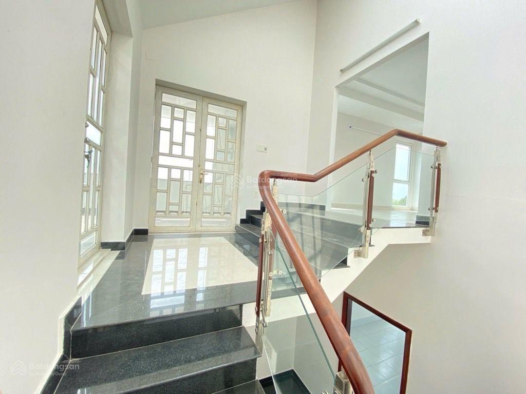 Bán chdv  hxh  3tầng  9x26  tân phú nam cao  nhỉnh 40tr/m2