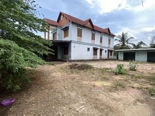 Bán biệt thự nhà vườn  27x37m  2tầng  long bình  nguyễn xiển  chỉ với 29tr/m2