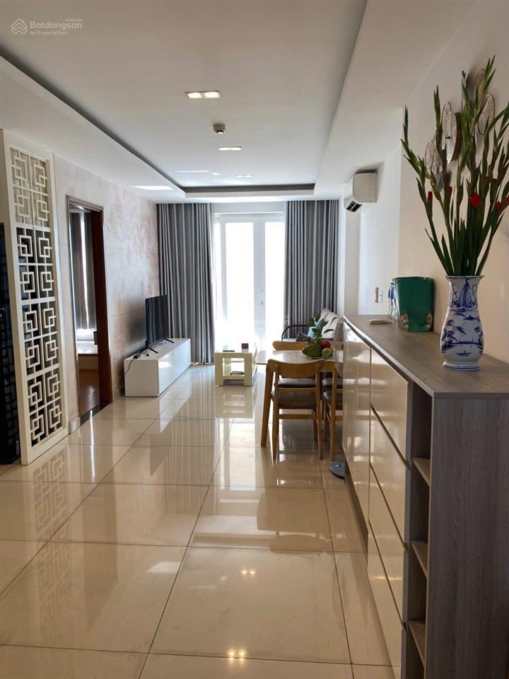 Em cần bán căn 2pn 80m2 sky center full nt view mát mẻ giá 4.350 tỷ có thương lượng e phi ạ