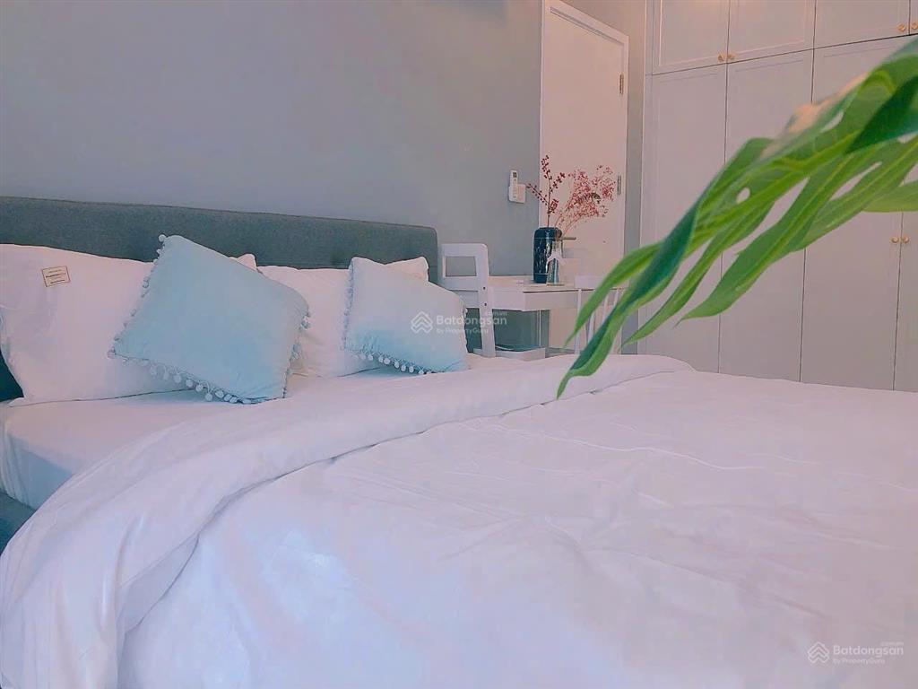 Em cần bán ch eco green 2pn2wc giá 5.8 tỷ full nt, view landmark, giá tốt nhất hiện tại  em phi