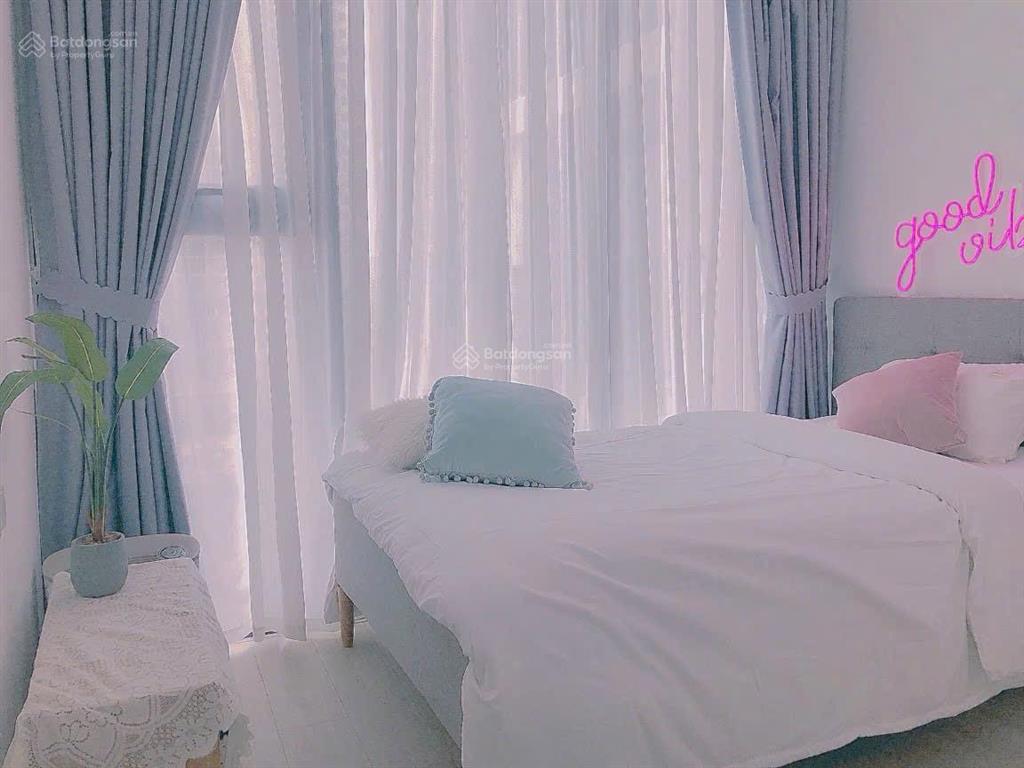 Em cần bán ch eco green 2pn2wc giá 5.8 tỷ full nt, view landmark, giá tốt nhất hiện tại  em phi