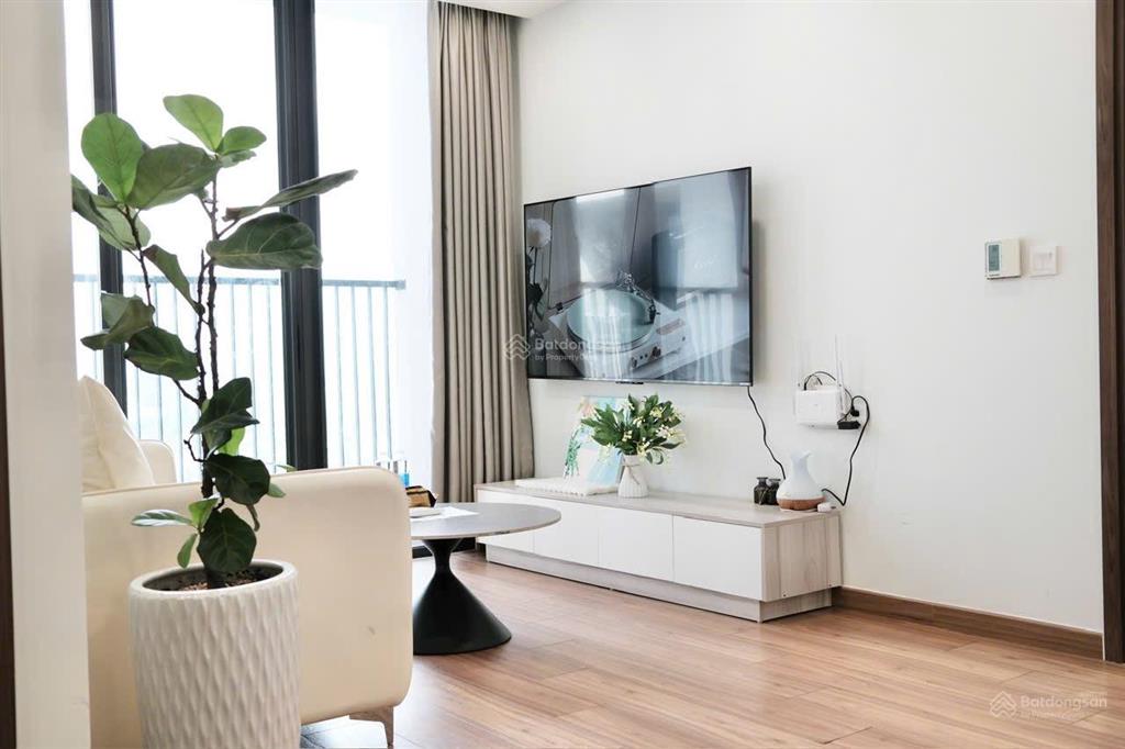 Bán cc eco green sài gòn 2pn2wc 5.3 tỷ bao hết, view lanmark cực đẹp  0906 820 *** e phi