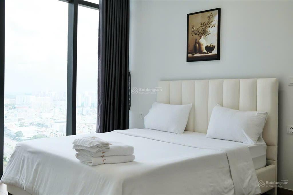 Bán cc eco green sài gòn 2pn2wc 5.3 tỷ bao hết, view lanmark cực đẹp  0906 820 *** e phi