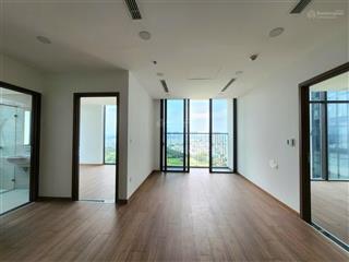 Em cần bán căn hộ 2pn2wc eco green, tầng cao view sông cực đẹp giá 5.9 tỷ rẻ nhất thị trường.