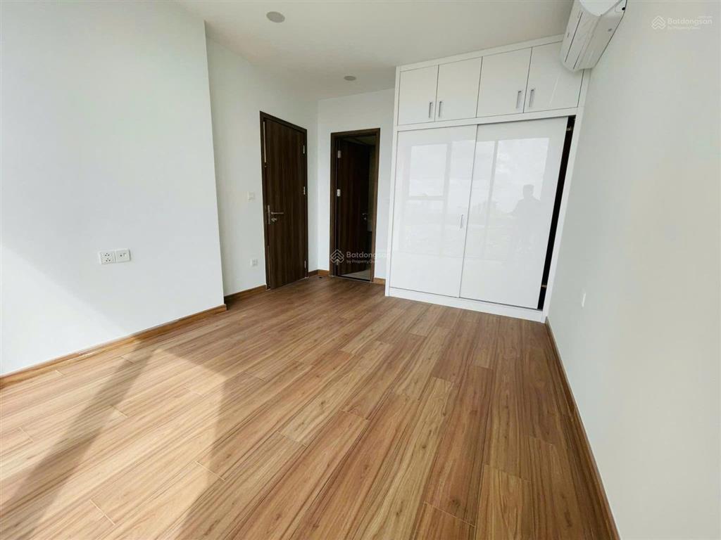 Em bán căn hộ 3pn  95m2  eco green  giá 8.3 tỷ bao phí  0906 820 *** e phi