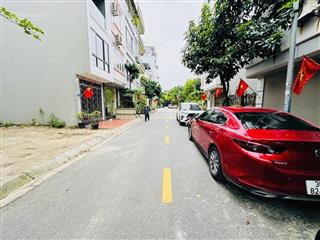 Siêu phẩm đất tái định cư giang biên  long biên 90m mặt tiền 6m phân lô vỉa hè, ô tô tránh