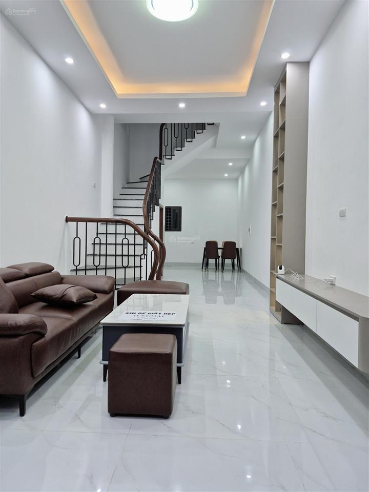 Chính chủ em bán nhà hoàng liệt  hoàng mai  phân lô ô tô tránh  40.7m2 x 4.5 tầng kinh doanh vp