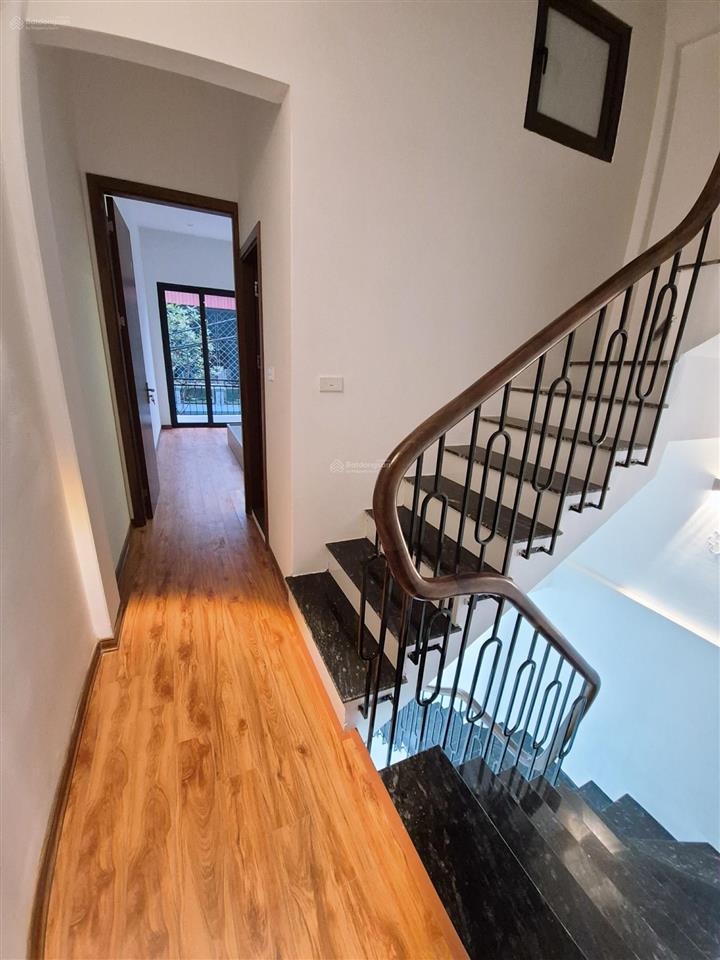 Chính chủ em bán nhà hoàng liệt  hoàng mai  phân lô ô tô tránh  40.7m2 x 4.5 tầng kinh doanh vp