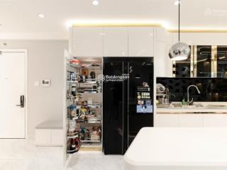 Bán chcc kingston residence, 83m2 2pn 2wc giá 6tỷ9. có sổ.  0934 403 ***