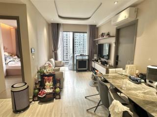 Bán căn 69m2 nội thất thiết kế đẹp + sổ hồng sẵn + view hồ bơi + giá 3.3 tỷ (102%)