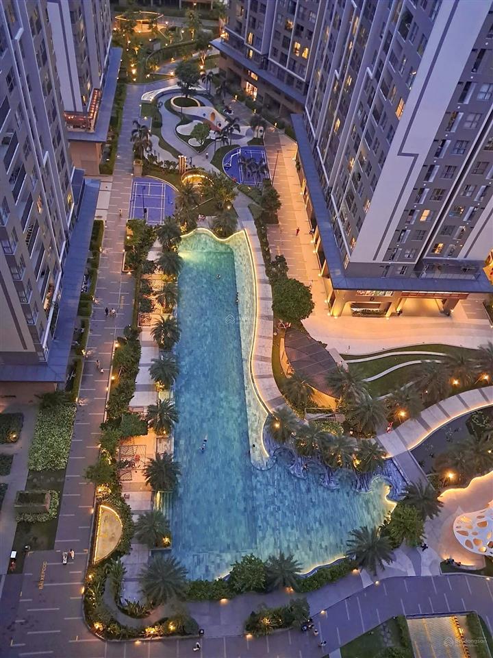 Bán căn 59m2 full nội thất như ảnh + view hồ bơi + giá 2.790 tỷ (102%) sổ hồng sẵn