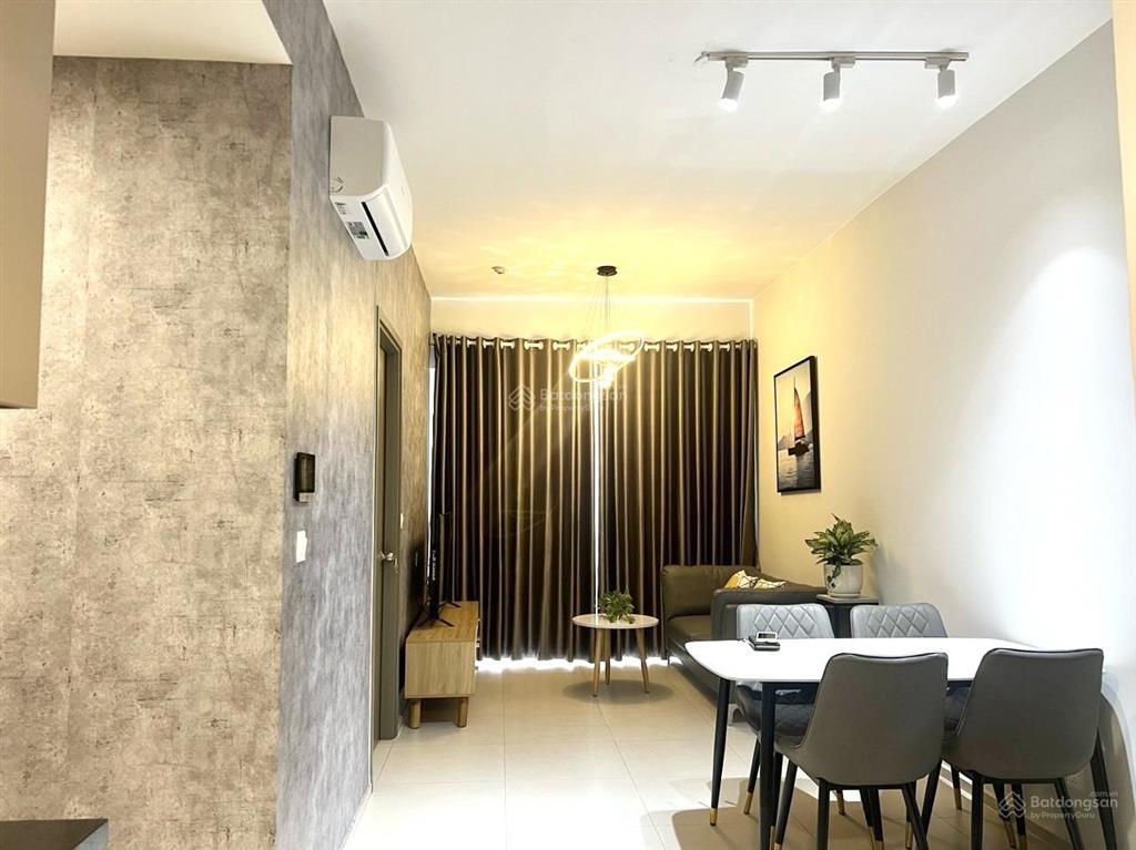 Bán căn 59m2 full nội thất như ảnh + view hồ bơi + giá 2.790 tỷ (102%) sổ hồng sẵn