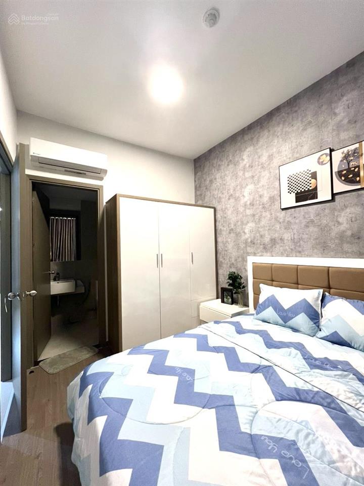 Bán căn 59m2 full nội thất như ảnh + view hồ bơi + giá 2.790 tỷ (102%) sổ hồng sẵn