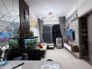 Bán căn 59m2 full nội thất thiết kế + view hồ bơi block d + giá 2.9 tỷ (102%) sổ hồng sẵn