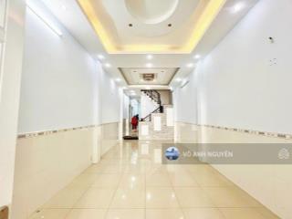 Bán gấp nhà 2 tầng trường chinh, 4m x 20m. hẻm ô tô ngủ trong nhà giá chỉ 5 tỷ 650