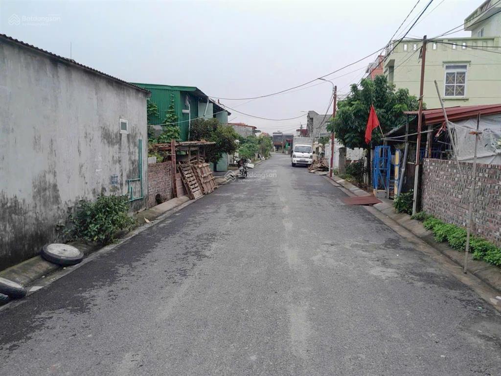 Bán đất nằm tại mặt đường trên đường ở đình vũ, tràng cát, hải an, hải phòng, diện tích rộng 202m2.