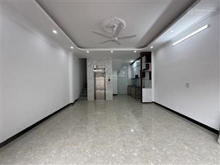 Bán nhà phố bát khối long biên  ô tô  thang máy  52m2 giá hơn 7 tỷ