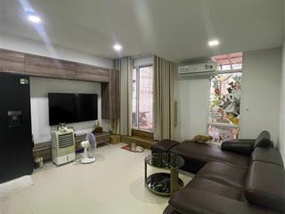 Penhouse sky garden 3, diện tích 330m2, nhà có 2 ban công