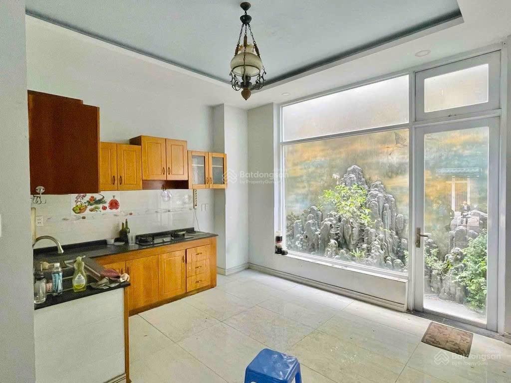 Cho thuê nhà hẻm xe hơi 160/17 bùi đình tuý  4.5x18m 2 lầu 4pn  nhà mới