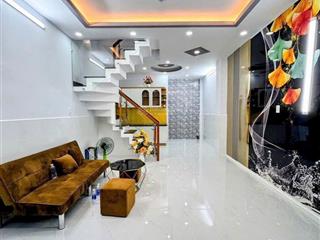 Vị trí cực đẹp giá tốt nhất khu vực q10 chủ tuổi già sức yếu bán căn hồ thị kỷ 39.8m2 giá 2 tỷ450