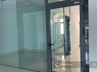 Cho thuê văn phòng riêng biệt khu đô thị vạn phúc city