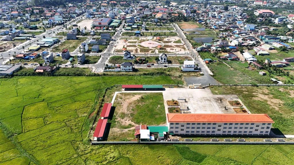 Sở hữu lô đất biệt thự mt 17m khu đô thị trung tâm thương mại thị trấn đinh văn  lâm hà  lâm đồng