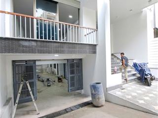 Toà nhà mặt tiền số 6 chu văn an, p26, bình thạnh  8x20m  hầm  3l  thang máy