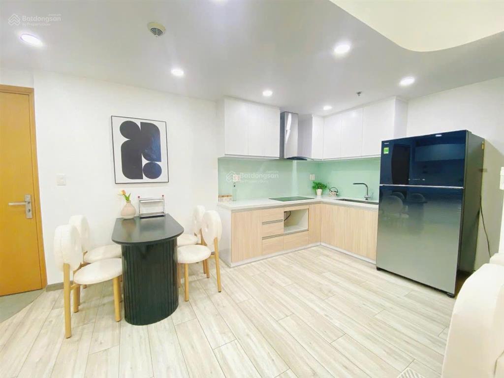 Cần tiền bán gấp căn hộ 2 phòng ngủ masteri thảo điền  sổ hồng  hỗ trợ vay   0938 519 *** vy vy