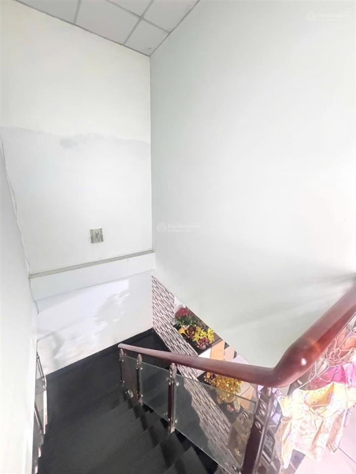 Nhà đẹp 4m dài 16m ngay metro shr ngay nguyễn thị kiểu tân thới hiệp, q12  sát gò vấp  hơn 4t