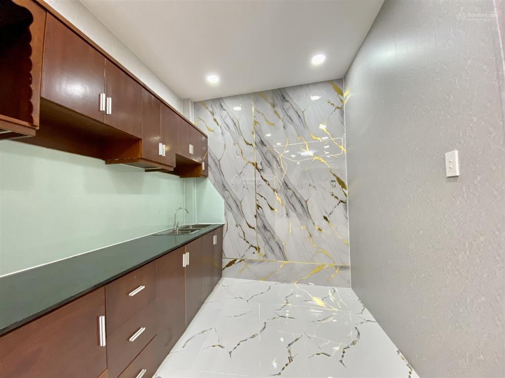 Nhà đẹp 3.8m dài 10m shr ngay metro  sát gò vấp  đ. nguyễn thị kiểu q.12  giá hơn 3tỷ