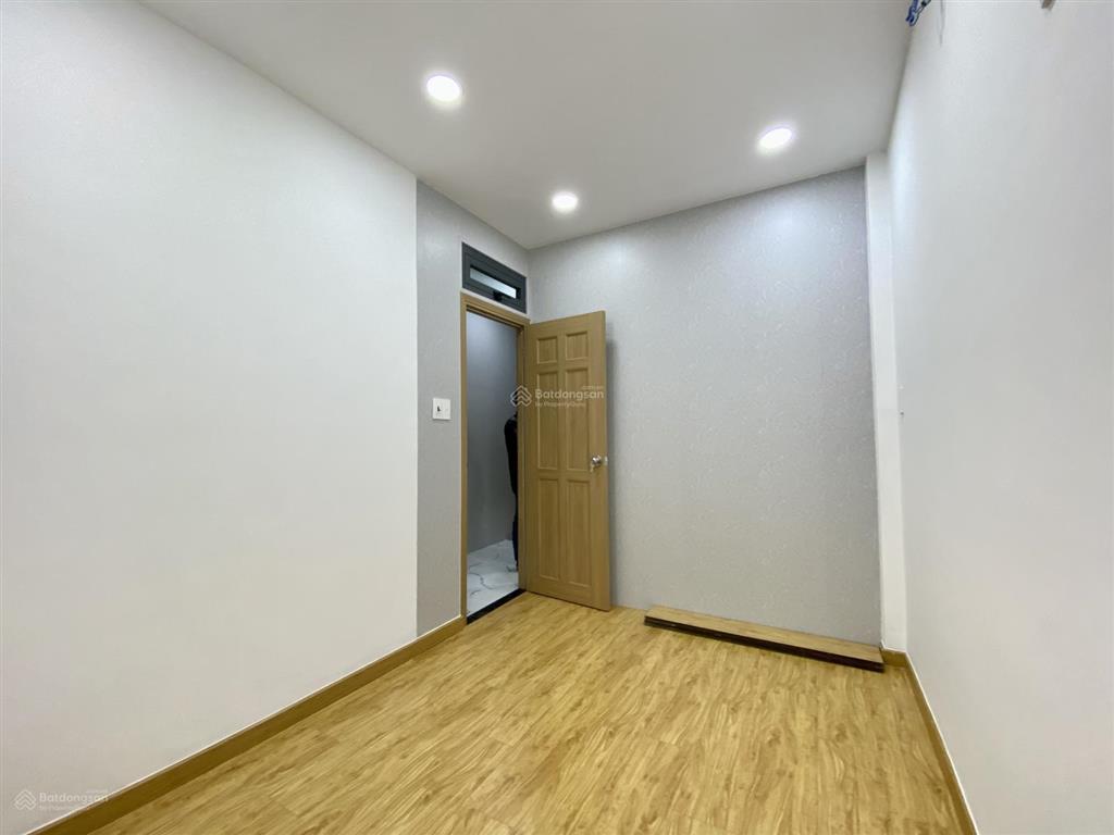 Nhà đẹp 3.8m dài 10m shr ngay metro  sát gò vấp  đ. nguyễn thị kiểu q.12  giá hơn 3tỷ