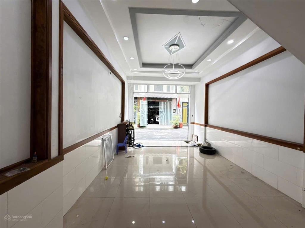 Nhà phố 4mx15m, 4 tầng sân thượng ngay tô ký nguyễn anh thủ, hẻm xe hơi thông tứ tung  sát gò vấp
