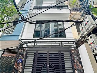 Dương quảng hàm 65m2 x 6 tầng, mt 4,5m giá 21,5 tỷ ngõ thông ô tô vào nhà.