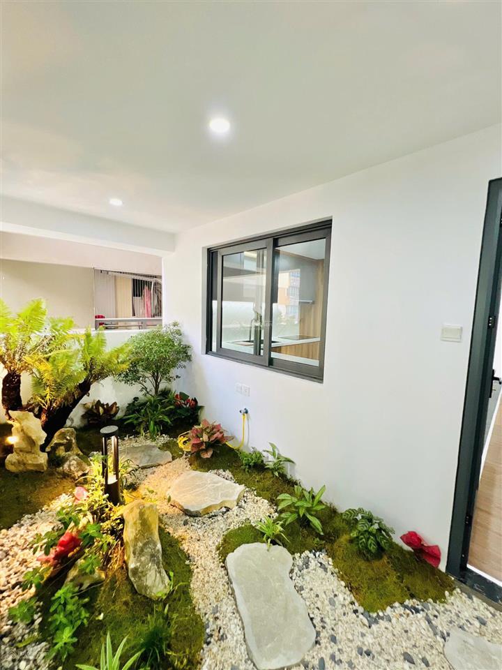 Chỉ còn 7,9 tỷ cho căn hộ đông nam toà d 121,8m2 tại khu con tằm mulberry lane,  0965 179 ***