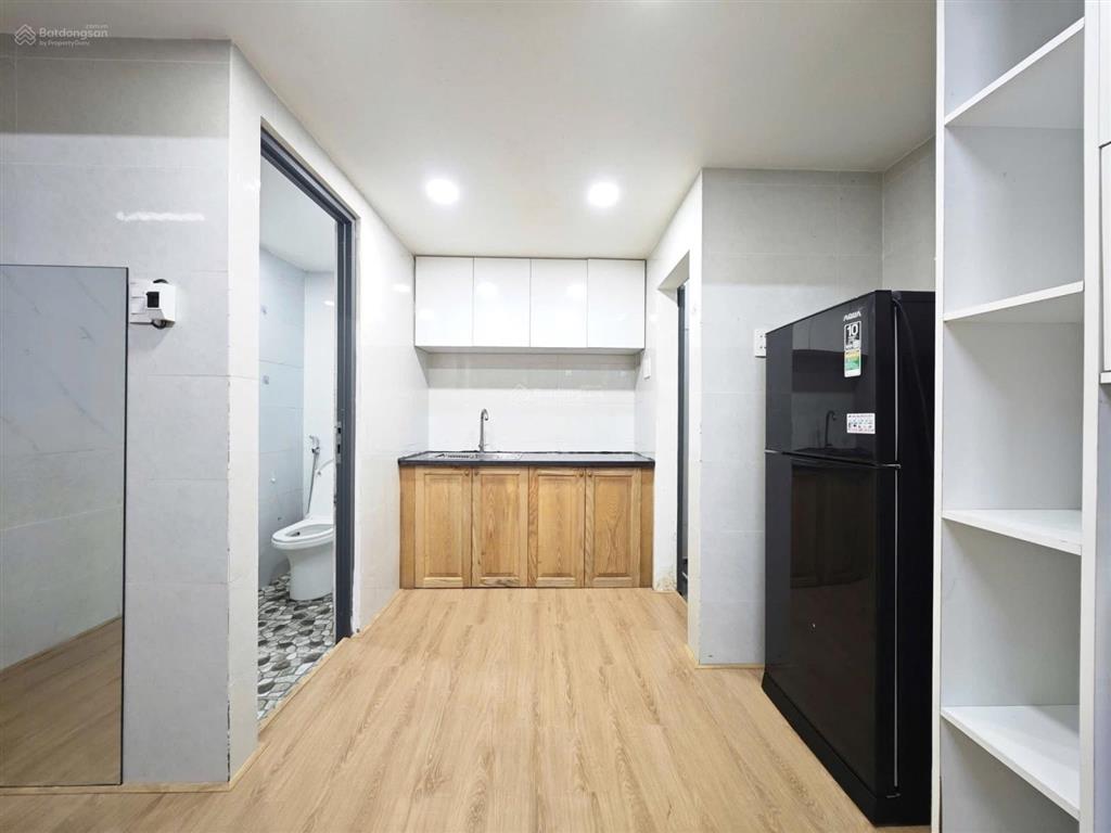 Chdv có ban công  gác và nội thất đầy đủ vừa khai trương trống 1 phòng đợi khách yêu